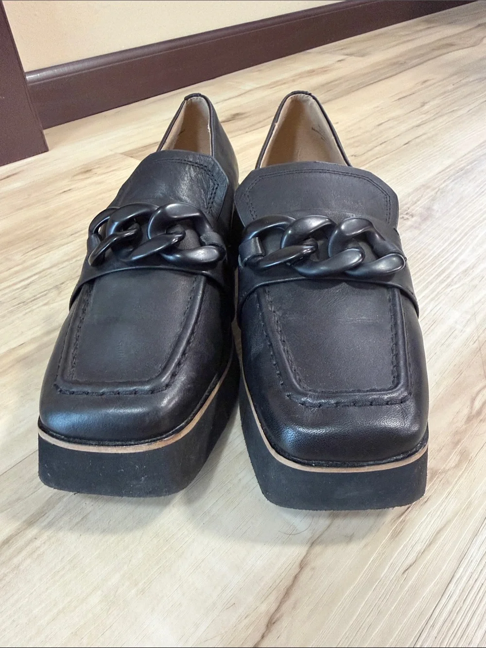 Naked Feet Privy Black Leather Platform Loafers Size 9M Chain Chunky Shoes